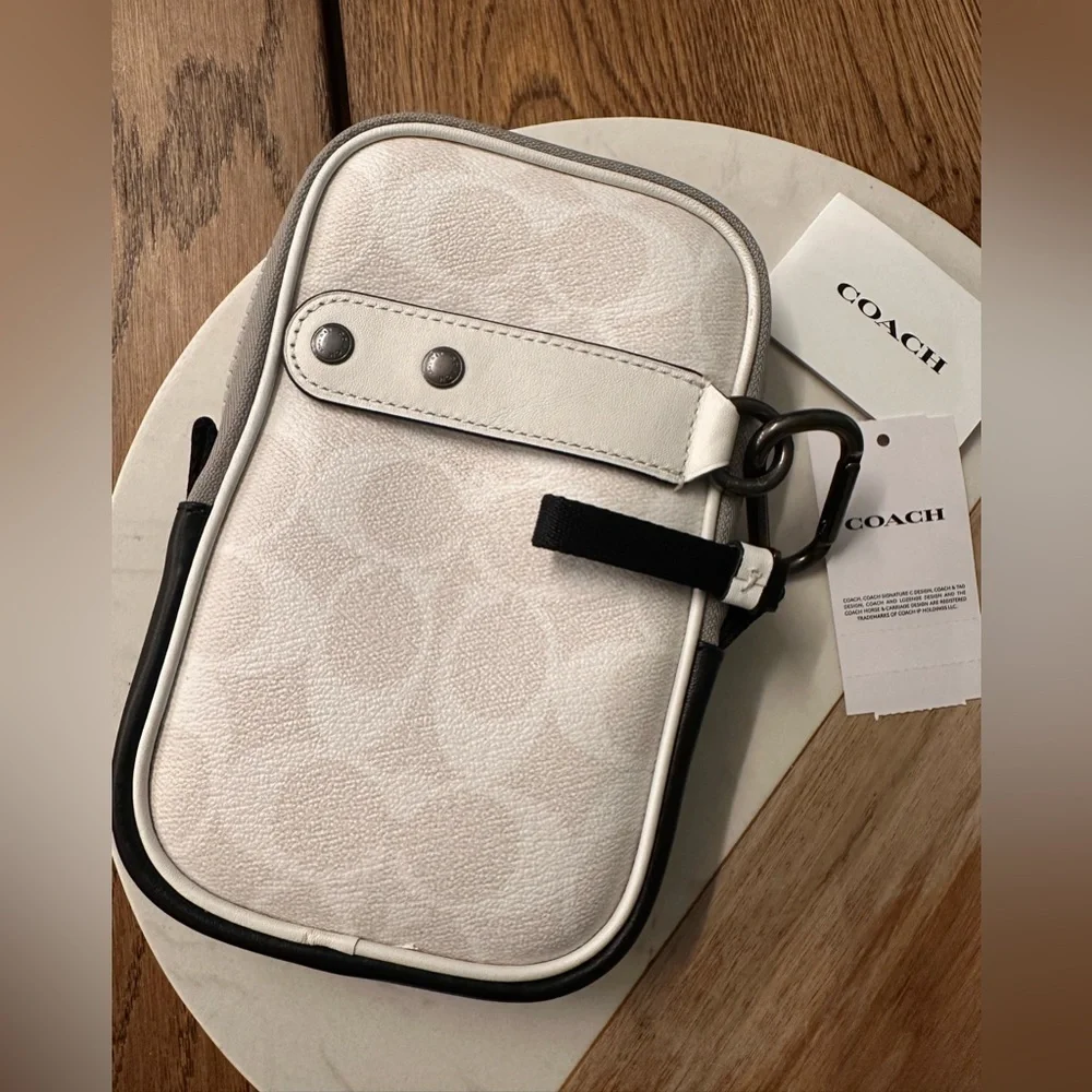 NWT! NEW! Coach North South Hybrid Pouch in Colorblock Signature Canvas Varsi - Picture 3 of 7